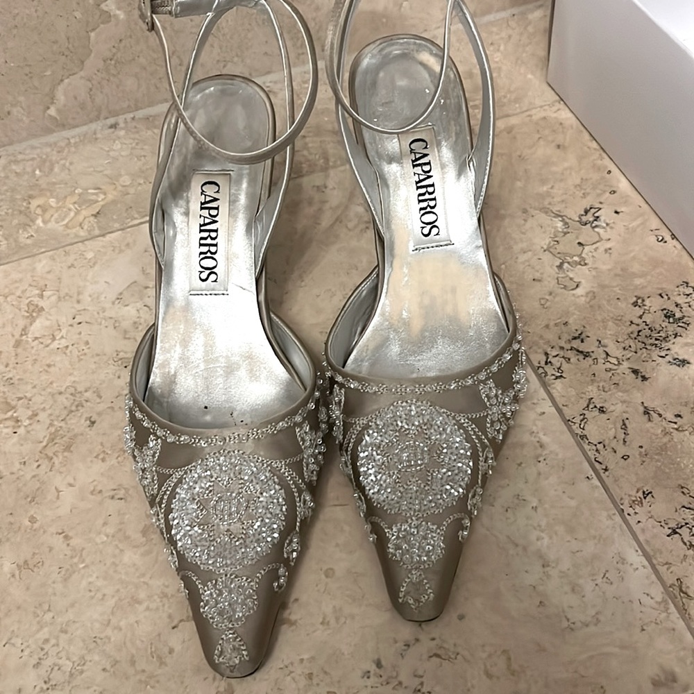 Caparros High Heels, ankle strap in Gold with Beadwork, size 6b